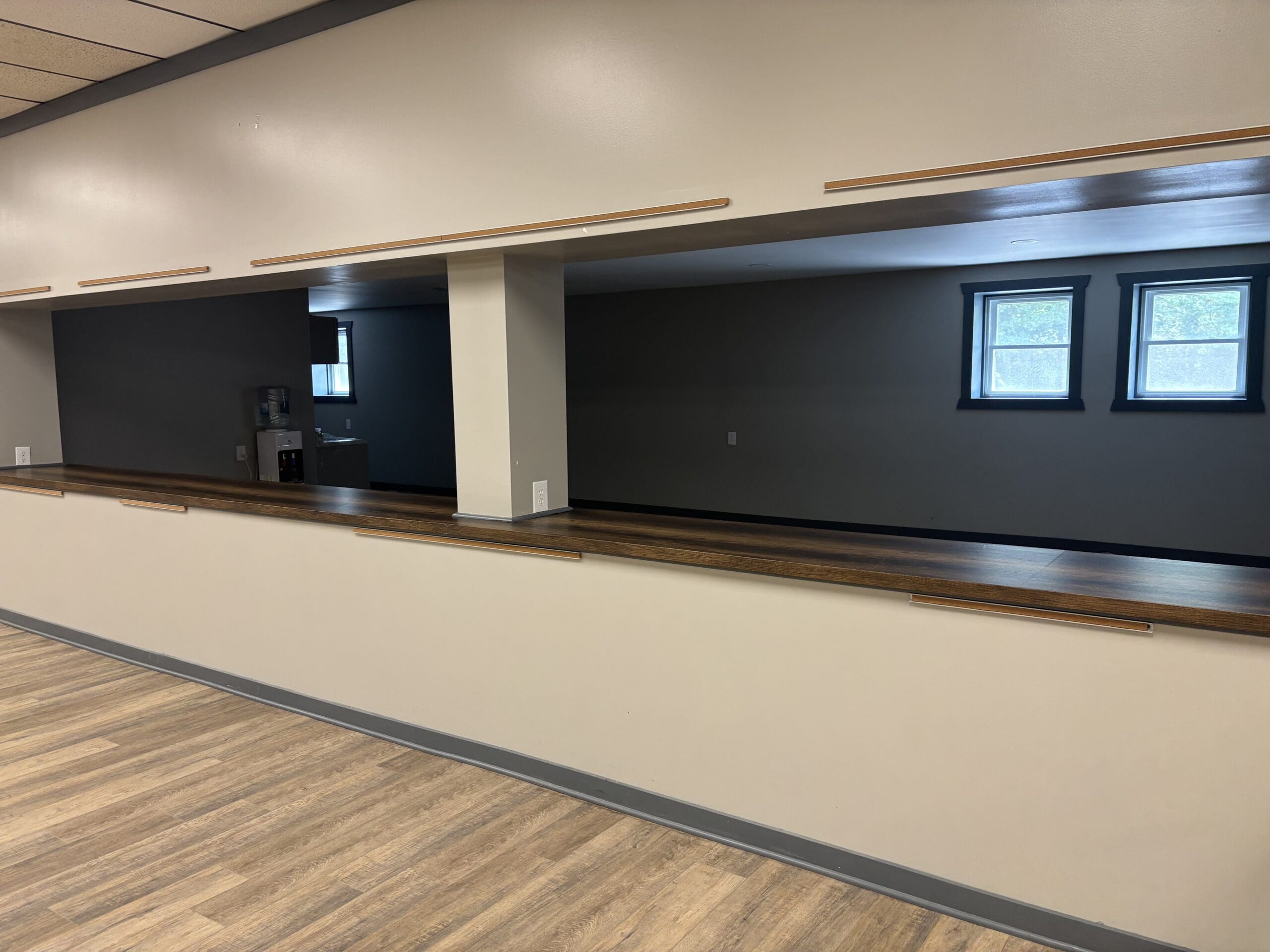Kitchen area with Kitchenette